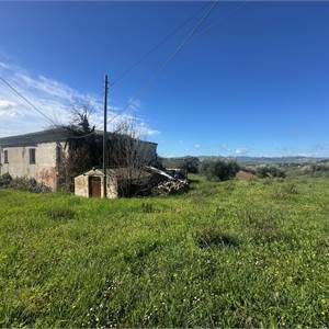Rustico/Casale In Vendita a Pesaro