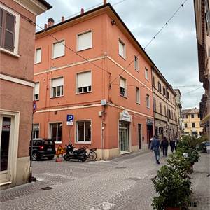 4 o più locali In Vendita a Pesaro